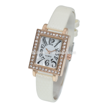 2016 New Geneva Steel Rhinestone Alloy Quartz Watch Fashion Wrist Watches girl geneva lady watch