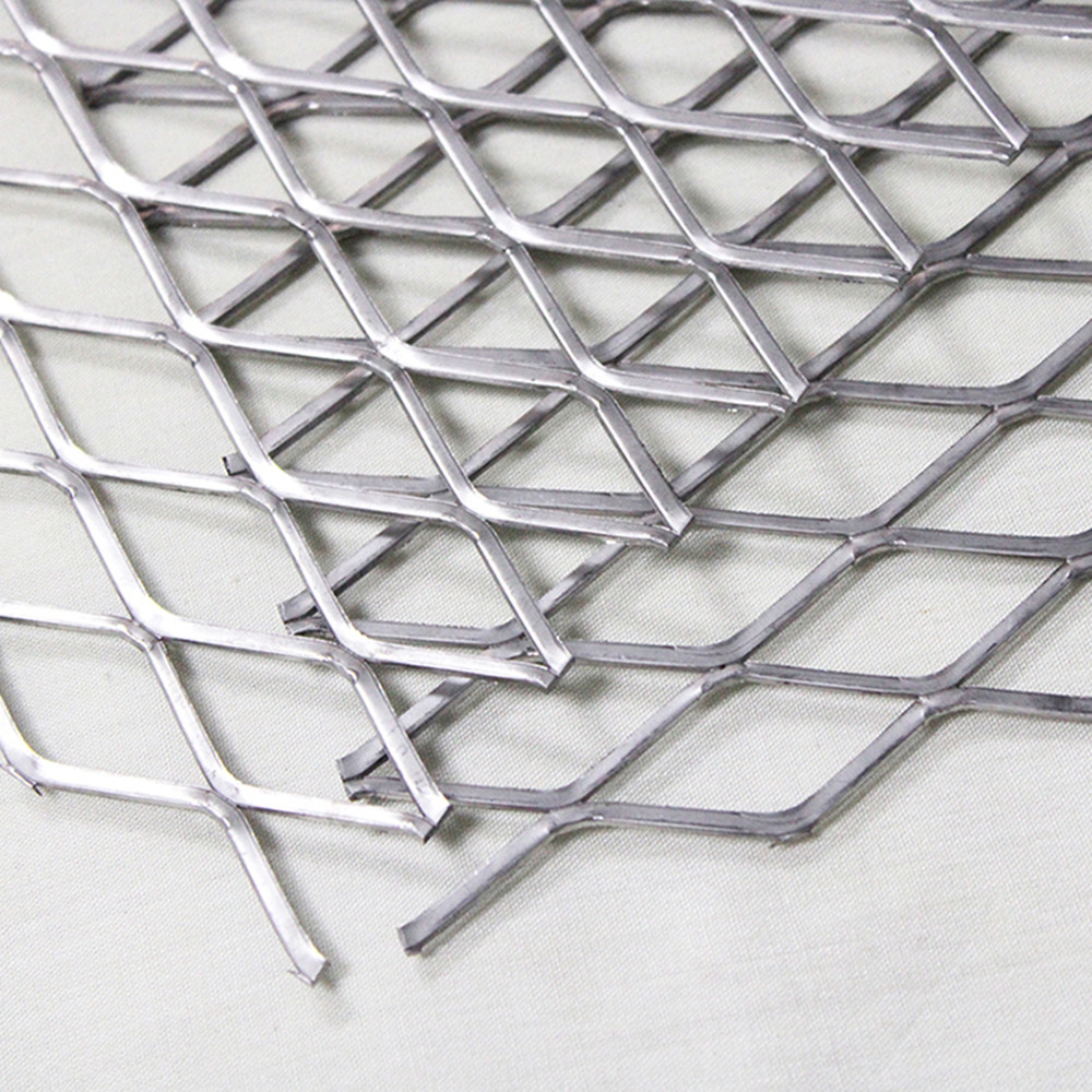 What is the cause of the breakage of Galvanized Expanded Metal Mesh in production