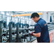 Processing curtain wall profile equipment