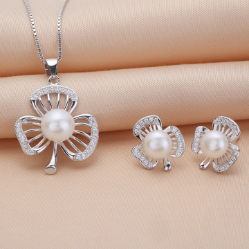 Pearl Pendant Necklace and Earring Set