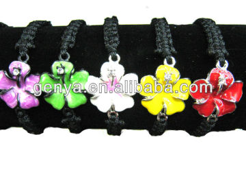 Refinement Hand-woven Bracelet with flower