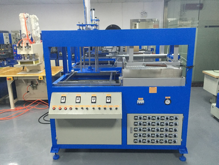 blister forming machine