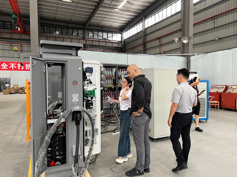 Brazilian Client Conducts On-Site Acceptance; Sennan Electric’s Custom Flexible Charging Stations Shipped Abroad