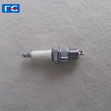 BP7HS OEM 5111 Removable Nut Engine Spark Plug for Outboard Motorboat