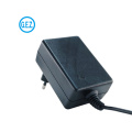 Adattatore dell'output del caricatore indiano 1-12V