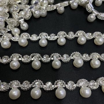 WHATSTONE Round Pearl Rhinestone Trim Claw Chain Accessory Collection: Enhance Your Clothing, Bags, Shoes, and Jewelry with Elegant Decorations