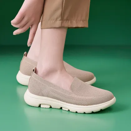 Comfortable Breathable Hotsale Anti-Slip Round Toe Flat Shoes for Middle-Aged and Elderly Women