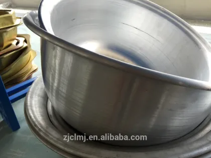 aluminum wok