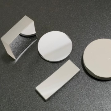 Optisch glas concave bolvormige spiegels en zilveren aluminium spiegels