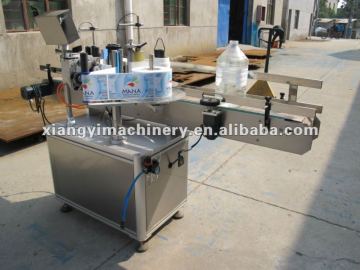 Automatic labeling machine