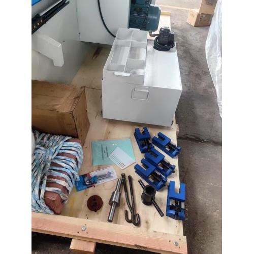 Rettificatrice per superfici da tavolo rettangolare M7150