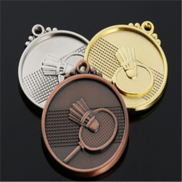 3D medal for badminton winner