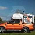 픽업 트럭 침대 야영 자 오버랜드 슬라이드는 알루미늄 유리 섬유 플랫 베드 트럭 캠퍼를 화장실로 픽업 할 수 있습니다.