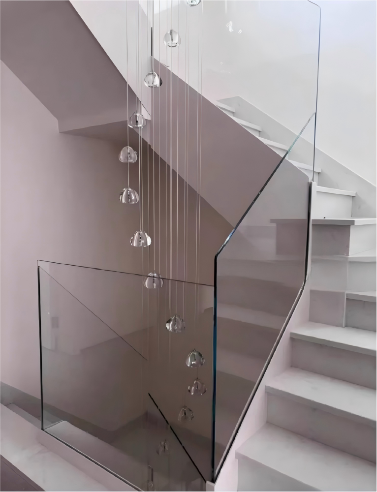 Ultra-clear low-iron tempered glass