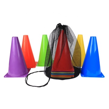 Paquete al por mayor de 10 piezas de 9 pulgadas Sport Football Fútbol Agilidad Conos con bolsas de malla