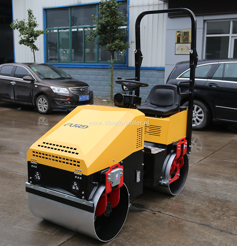 1 Ton Hydraulic Vibration Mini Road Roller Compactor