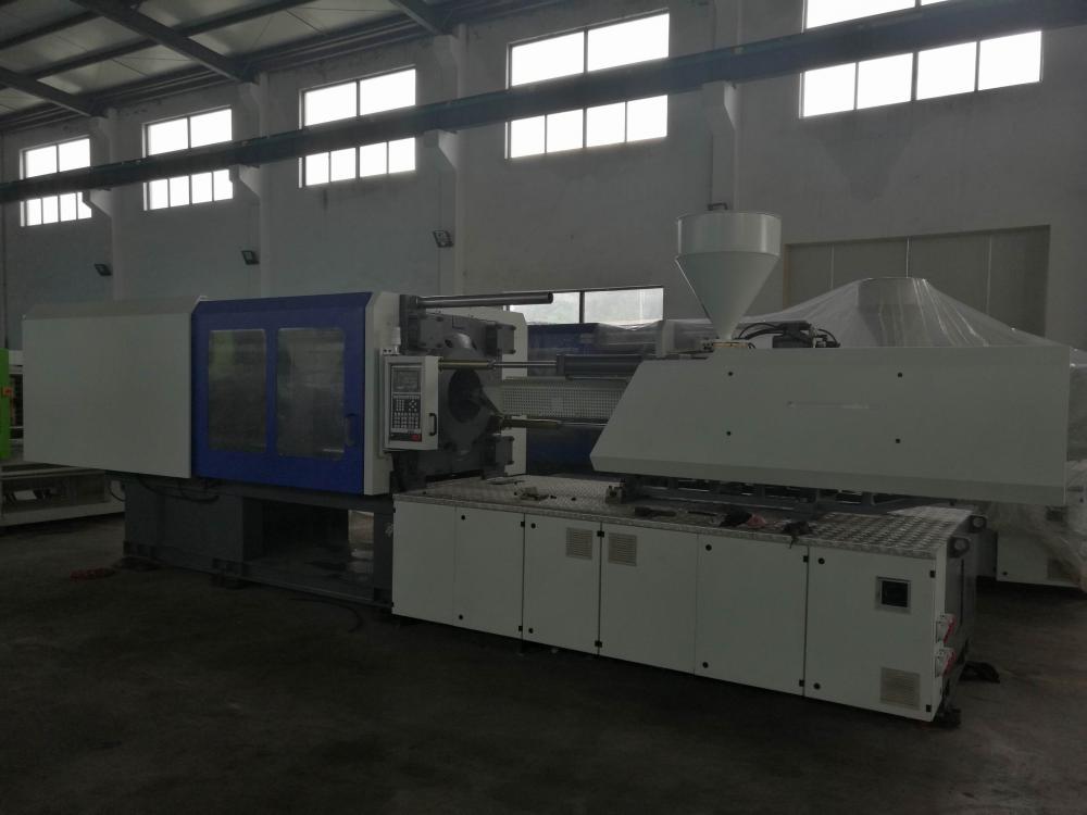 Plastic Injection Molding Machine for Sale