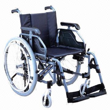 Wheelchair with Adjustable Aluminum Chair Frame