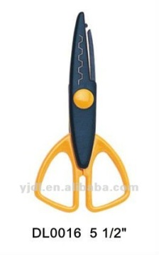 5 1/2 inch paper lace scissor