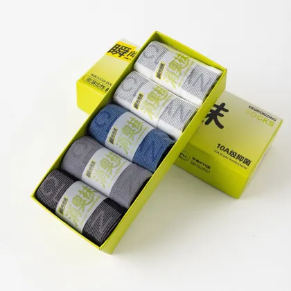 Mens invisible socks with deodorant fiber belt
