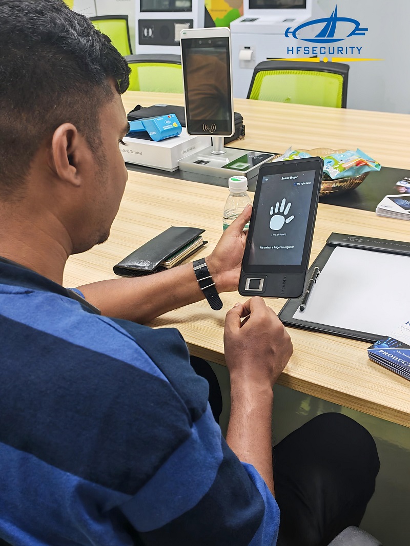 Bangladeshi Clients Visit HFSecurity Factory, Focusing on Time and Attendance Solutions and Discussing New Opportunities in the South Asian Market