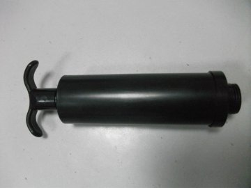 vacuum hand pump for vacuuming the bag