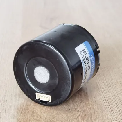 Synchronous AC Motor Speed Control Controller