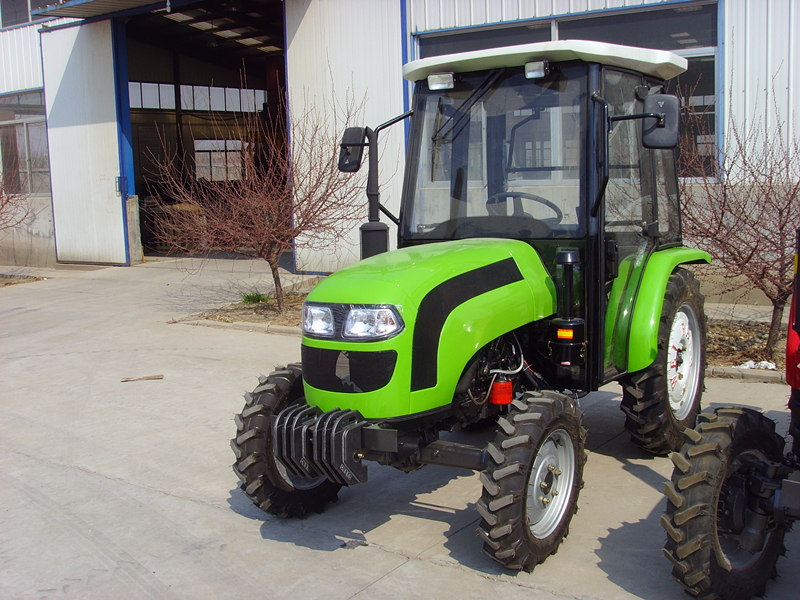 Front Look of 25-40HP Tractor