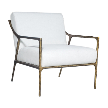 Mrs. Woods' Nordic-Style Living Room: Comfortable White Accent Sofas and Chairs for Relaxing Lounges