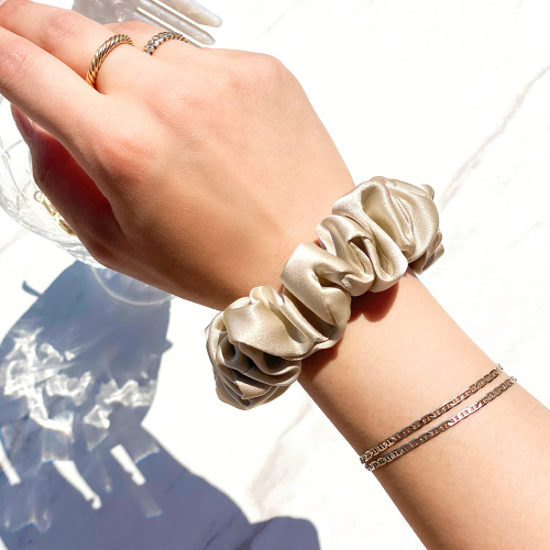 Mulberry Silk scrunchies with high quality hair ties