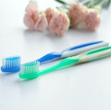 2015 high quality antibacterial toothbrush