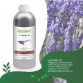 O óleo essencial de lavanda puro e natural promove o relaxamento e facilita o estresse e a ansiedade