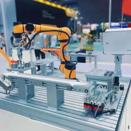 AUBO i3 Collaborative Robot with 6-Axis Arm for Pick and Place Tasks