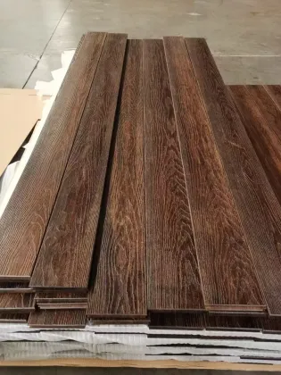 Indoor Carbonized Strand Woven Bamboo Floors vs Solid Wooden Floors: Comparison and Selection Guide