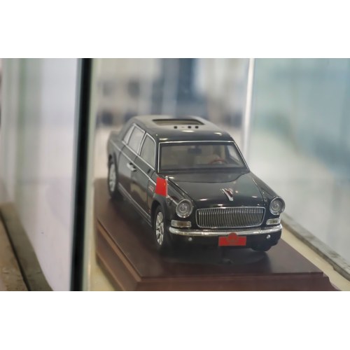 Hongqi H7 family sedan