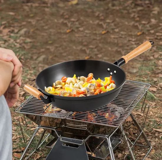 Factory Direct Carbon Steel Wok Hand Hammered Flat Bottom with Wooden Handle