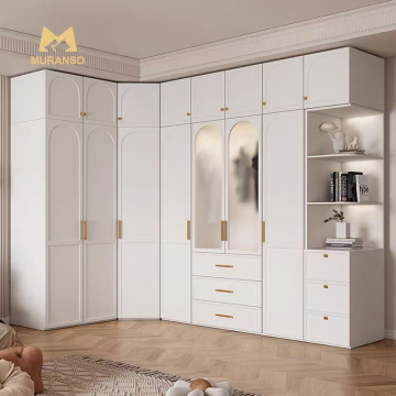 Durable Wooden Wardrobes and Closet Organizers