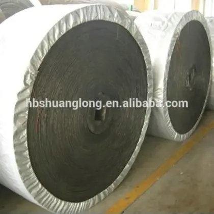 Chemical resistant rubber conveyor belt