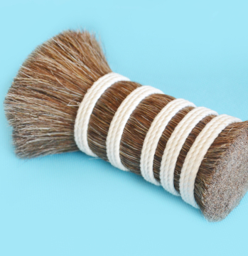grey horse hair