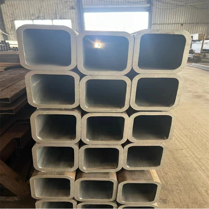 ASTM A36 COLD DARWN أنبوب مربع سلس