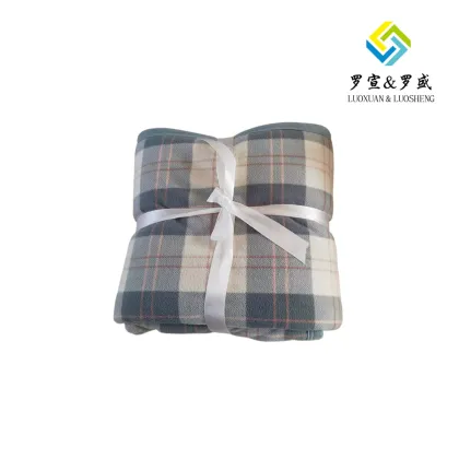 London Story Felt Blanket