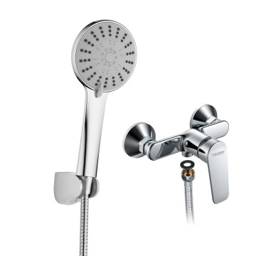 Ein Hebel -Waschbecken Tippset mit Duscharmaturmischer und Kopf
