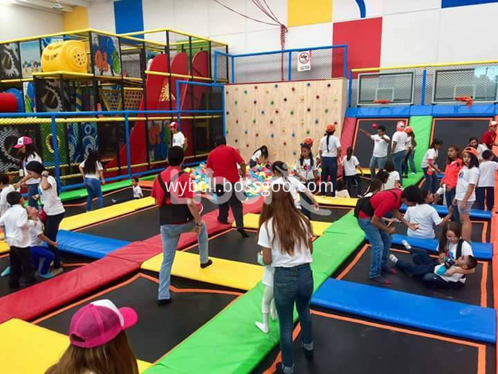 kids indoor jump trampoline