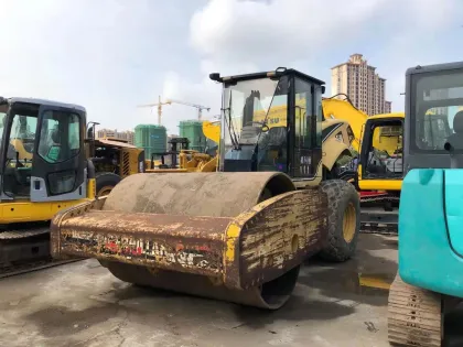 Used Caterpillar Vibration Roller CS683 CS583 for Sale