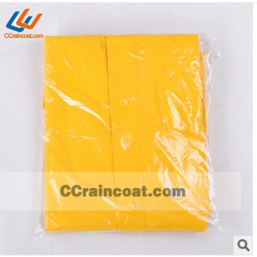 High quality firm polyester pvc raincoat for men European hot