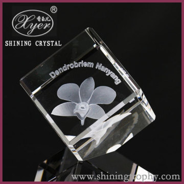 Beveled Crystal Cube With Cut Corner