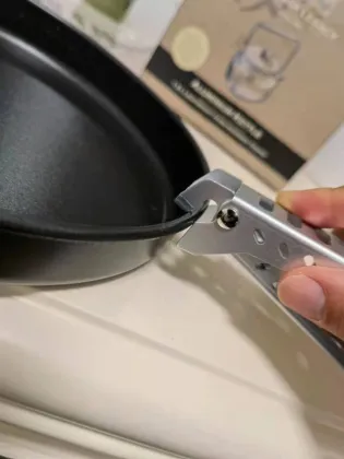 Outdoor Picnic Pot Gripper Clamp for Barbecue