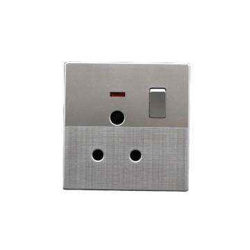 Luxury Single 15A Copper Contact Switched Socket for Homes