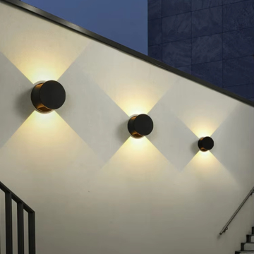 Modern Waterproof LED Round Outdoor Wall Lamp for Courtyard and Balcony