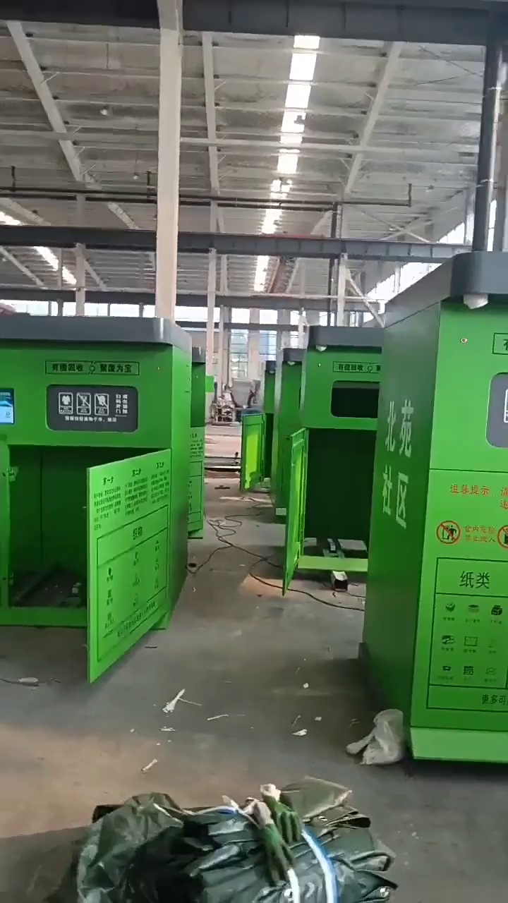 Smart Dual-Compartment Waste Recycling Bin for Schools and Communities